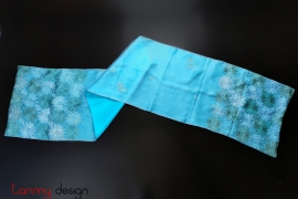 Blue organza silk scarf hand-embroidered with twisted chrysanthemum 40*200 cm